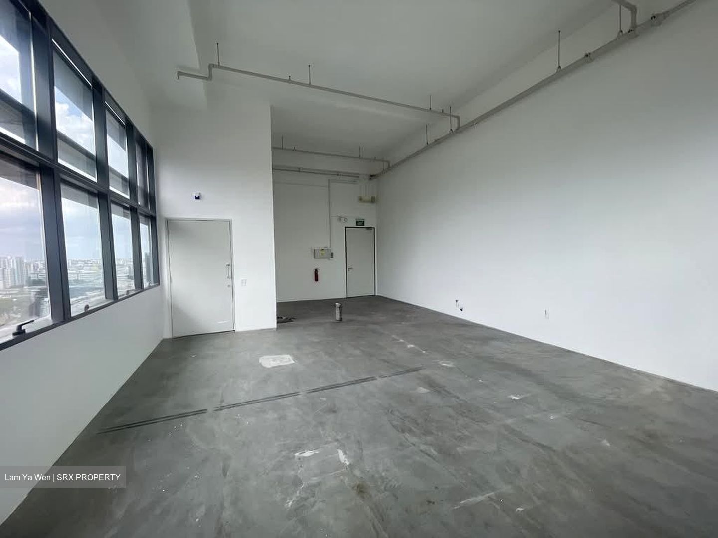 Ct Hub 2 (D12), Office #588075371
